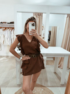 Short pollera marrón de lino en internet