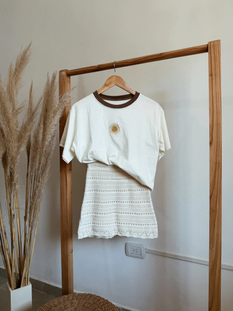 Pollera tejida beige