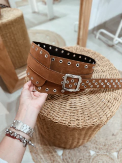 Faja marrón con tachas - comprar online