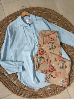 Camisa over celeste - comprar online
