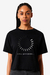 Camiseta preta com estampa de círculo de carregamento e a frase "Estou pensando..."