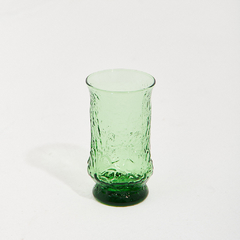 Vasos de vidrio texturados en internet