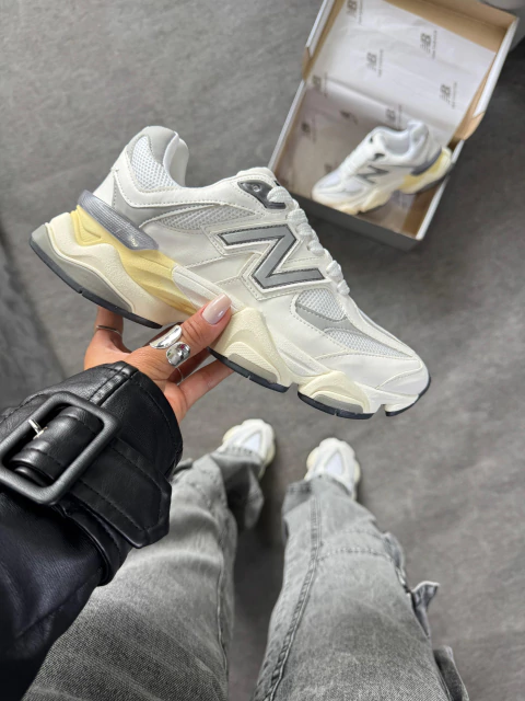 NB 9060 Branco e Off White - comprar online
