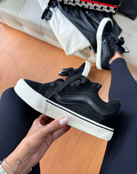 Knu Skool All Black - comprar online