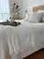 Pie de cama Clara / Manta off white