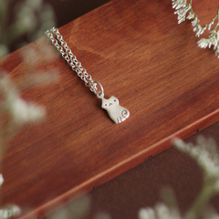 Dije gato mini de plata