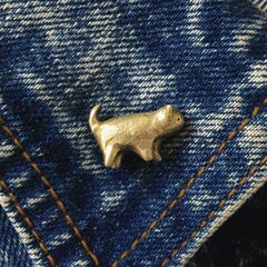 Pin gato gordo bronce