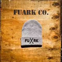 Beanie "revenge" grey.