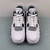 Air Jordan 4 White and Green na internet
