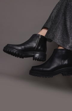 BOTA CHICAGO - Gio Bocco
