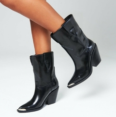 BOTA DARYA - Gio Bocco