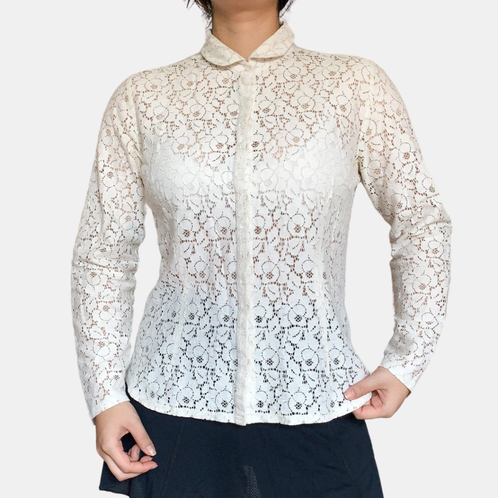 camisa de renda creme