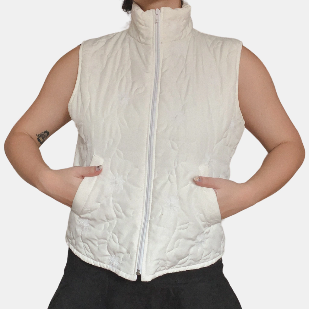 colete puffer bordado