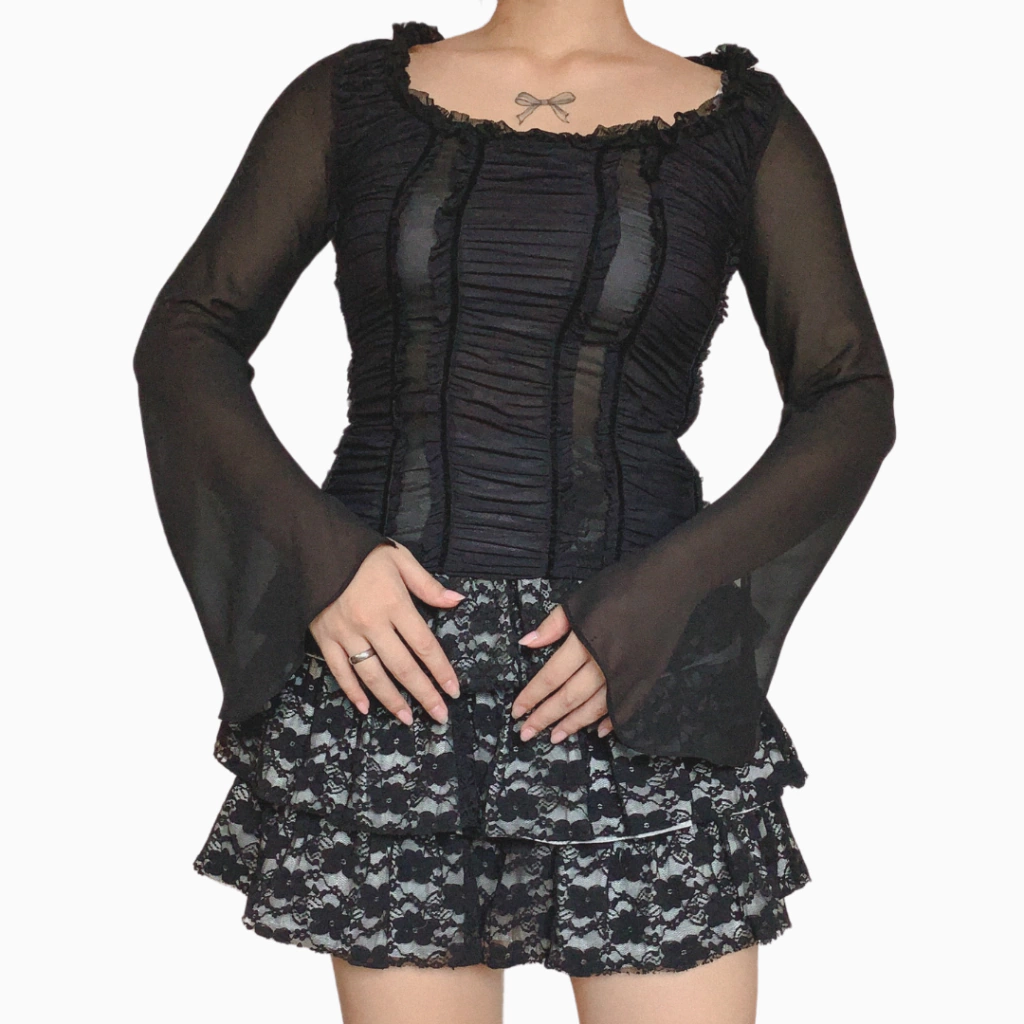 blusa preta drapeada
