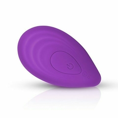 VIBRADOR "MASSAGER" TRIPLE ESTIMULACION RECARGABLE CON CONTROL REMOTO 9X3CM. TJ1007 en internet