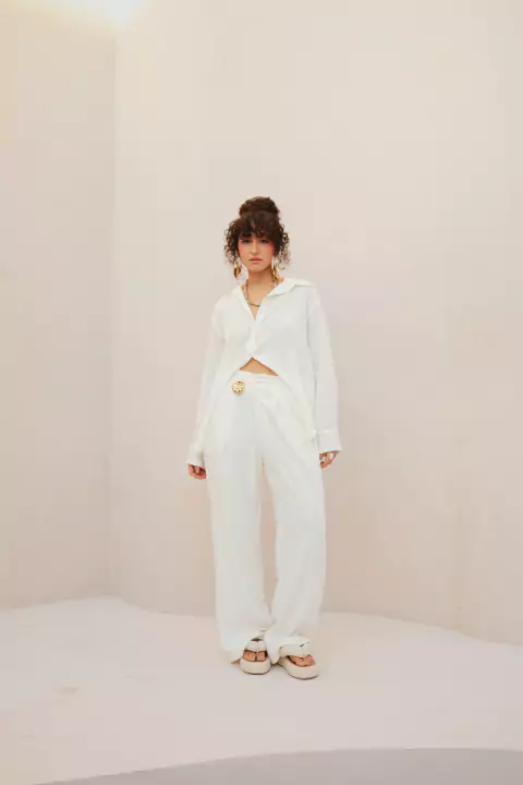 CALÇA ALFAIATARIA EM LINHO OFF WHITE