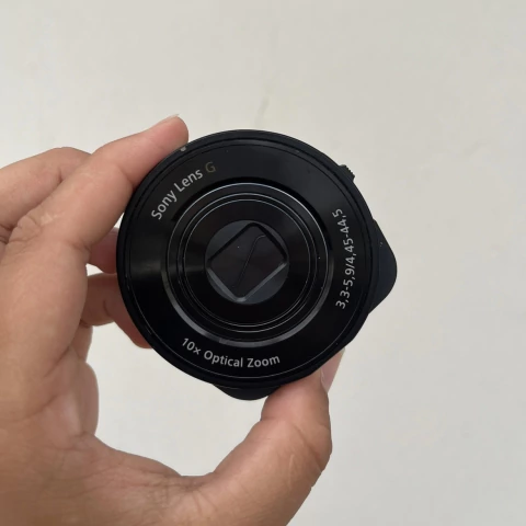 Objetiva Sony Cyber-shot DSC-QX10