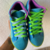 Chuteira vegana azul e verde - comprar online