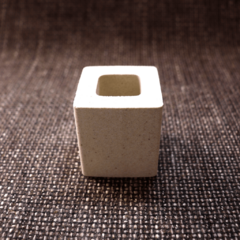 Coluna refratária 4,5x4,5x5cm