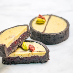 Tarta de Cacao, Pistacho y Frambuesas