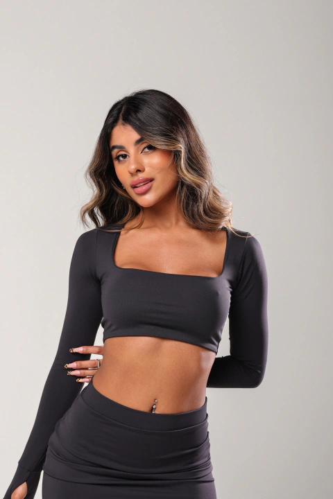 Cropped decote quadrado