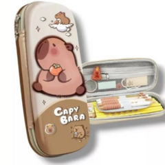 CARTUCHERA CAPYBARA RELIEVE 3D - comprar online