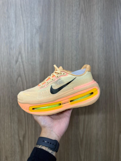 NIKE VOMERO PREMIUM - comprar online