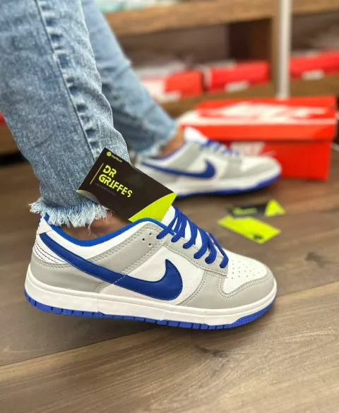 NIKE DUNK LOW