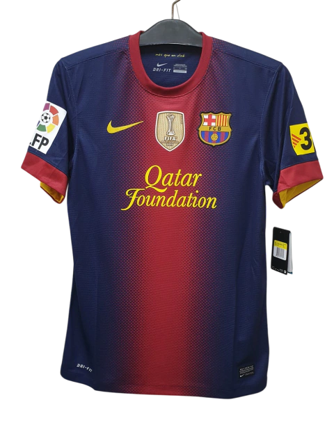 Camisa Retrô Barcelona I 12/13 - MESSI 10 - Patchs La Liga e Mundial de Clubes - Masculina Nike - Azul e Vermelha - comprar online