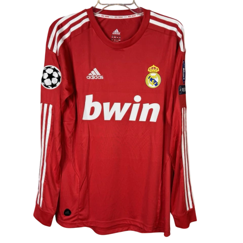 Camisa Retrô Real Madrid III 11/12 - RONALDO 7 - Patchs Champions League - Masculina Adidas Manga Longa - Vermelha - comprar online