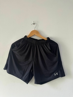 SHORT CON CALZA UNDER ARMOUR