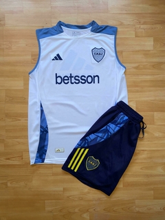CONJUNTO BOCA JUNIORS ENTRENAMIENTO MUSCULOSA Y SHORT BERMUDA CON CIERRE AZUL 2024 2025