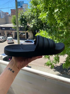OJOTAS ADIDAS ADILETTE NEGRAS PREMIUM en internet