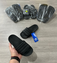 OJOTAS ADIDAS ADILETTE NEGRAS PREMIUM - comprar online