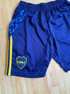 SHORT BOCA JUNIORS BERMUDA CON CIERRE ENTRENAMIENTO 2025 NUEVA - comprar online