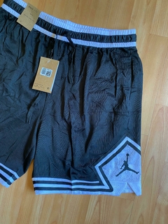 SHORT BERMUDA NBA JORDAN NEGRO IMPORTADO en internet