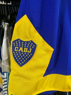 SHORT BOCA JUNIORS BERMUDA CON BOLSILLOS ESTILO NBA BORDADA - comprar online