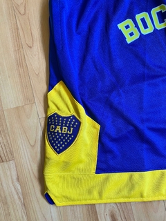 SHORT BOCA JUNIORS BERMUDA CON BOLSILLOS ESTILO NBA BORDADA - comprar online