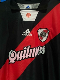 CAMISETA RIVER PLATE RETRO NEGRA 1999 - comprar online