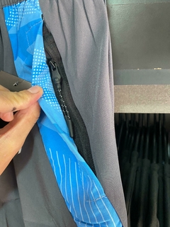 SHORT BERMUDA MICROFIBRA CON CIERRE AFA SELECCION ARGENTINA GRIS - tienda online