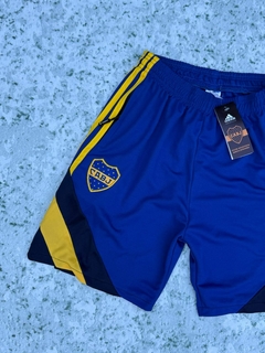 SHORT BOCA JUNIORS BERMUDA CON CIERRE BORDADO en internet