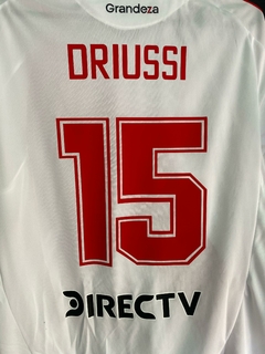 CAMISETA RIVER PLATE SEBASTIAN DRIUSSI TITULAR MANGA CORTA 2025 en internet