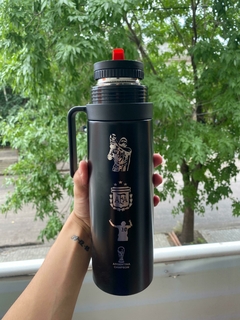 TERMO GRABADO AFA SELECCION ARGENTINA NEGRO MEDIA MANIJA 1 LITRO - comprar online