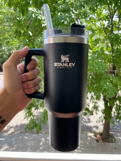 VASO STANLEY QUENCHER IMPORTADO 1,2 LTS NEGRO - comprar online