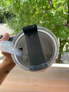 VASO STANLEY QUENCHER IMPORTADO 1,2 LTS NEGRO en internet