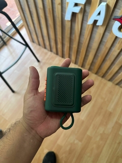 PARLANTE JBL GO PRO 3 BLUETOOTH VERDE CAMUFLADO - tienda online