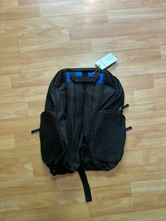 0892 MOCHILA IMPORTADA G5 NEGRO CON AZUL en internet