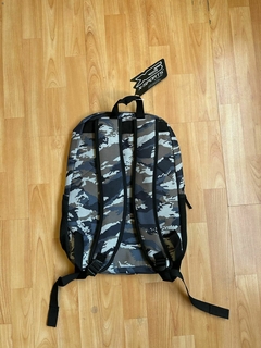 4043 MOCHILA IMPORTADA G5 CAMUFLADA GRIS MILITAR en internet