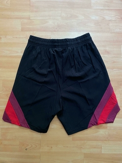 BERMUDA SHORT RIVER PLATE MICROFIBRA CON CIERRE BORDADA IMPORTADA - tienda online