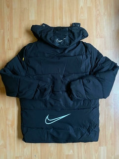 CAMPERA NIKE AIR CON POLAR COLOR NEGRO en internet